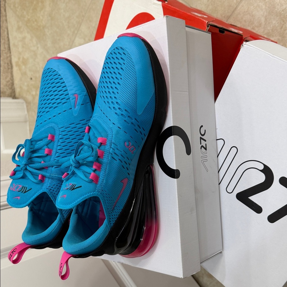Nike Air Max 270 South Beach – Light Blue Fury/Black/Laser Fichsia - Picture 8 of 12
